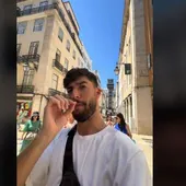 Un español que viaja a Portugal sorprendido por lo que le ofrecen por la calle: «En qué momento»