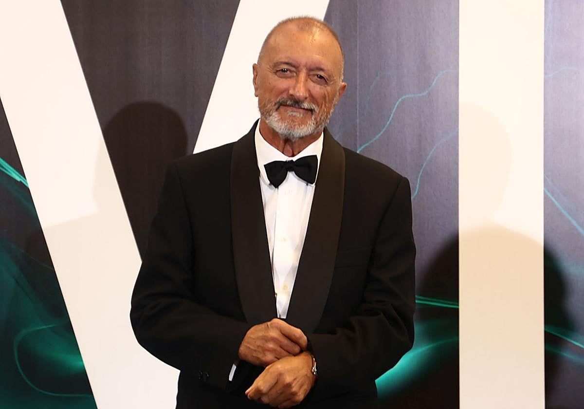 Arturo Pérez-Reverte en los Premios Cavia 2023