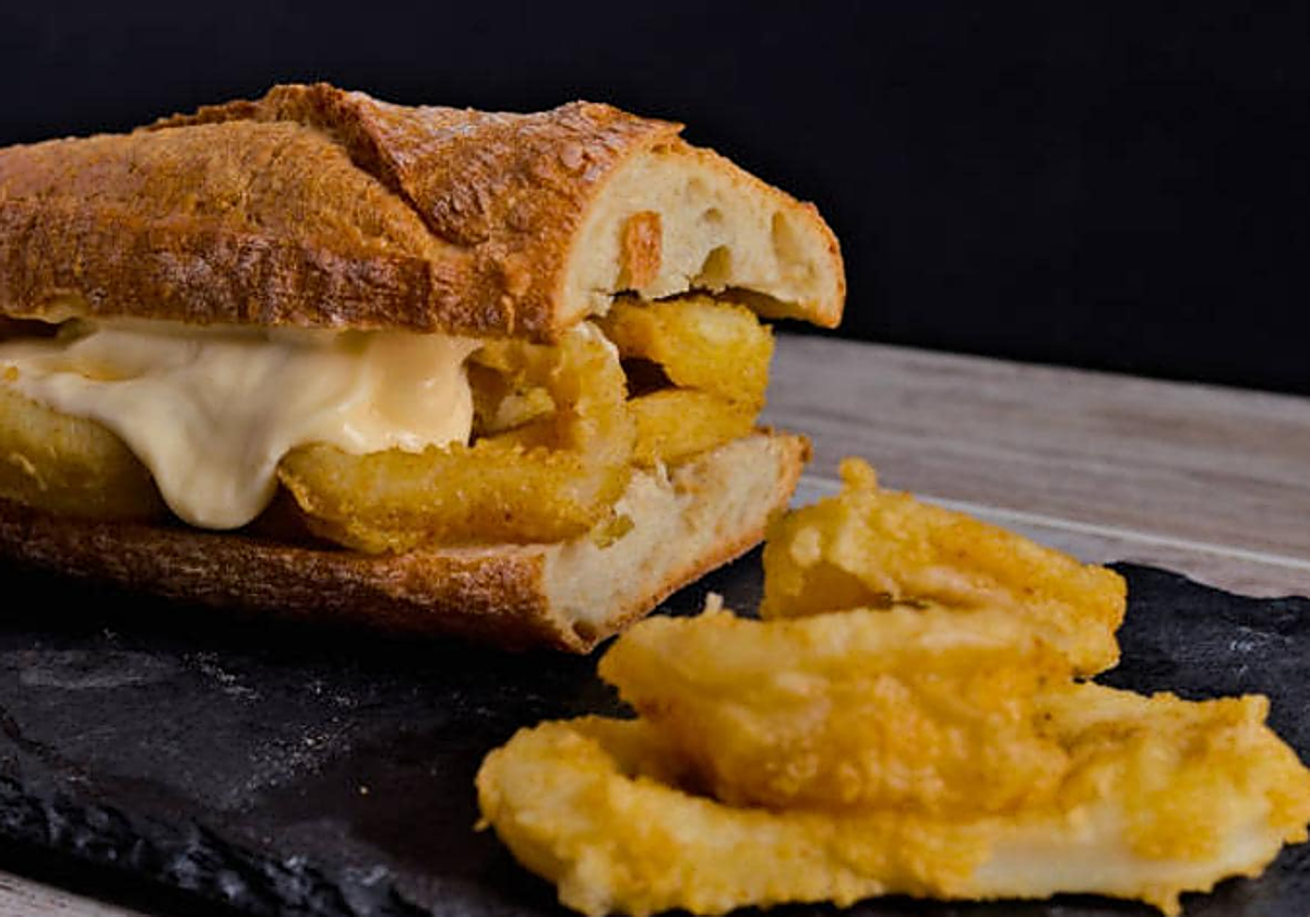 Pide un bocata en una venta en Asturias y no da crédito a lo que le ponen