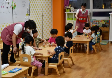 Una española que vive en Japón cuenta como una madre se muestra interesada en los genes de su hijo: «Me da curiosidad ver a su marido»