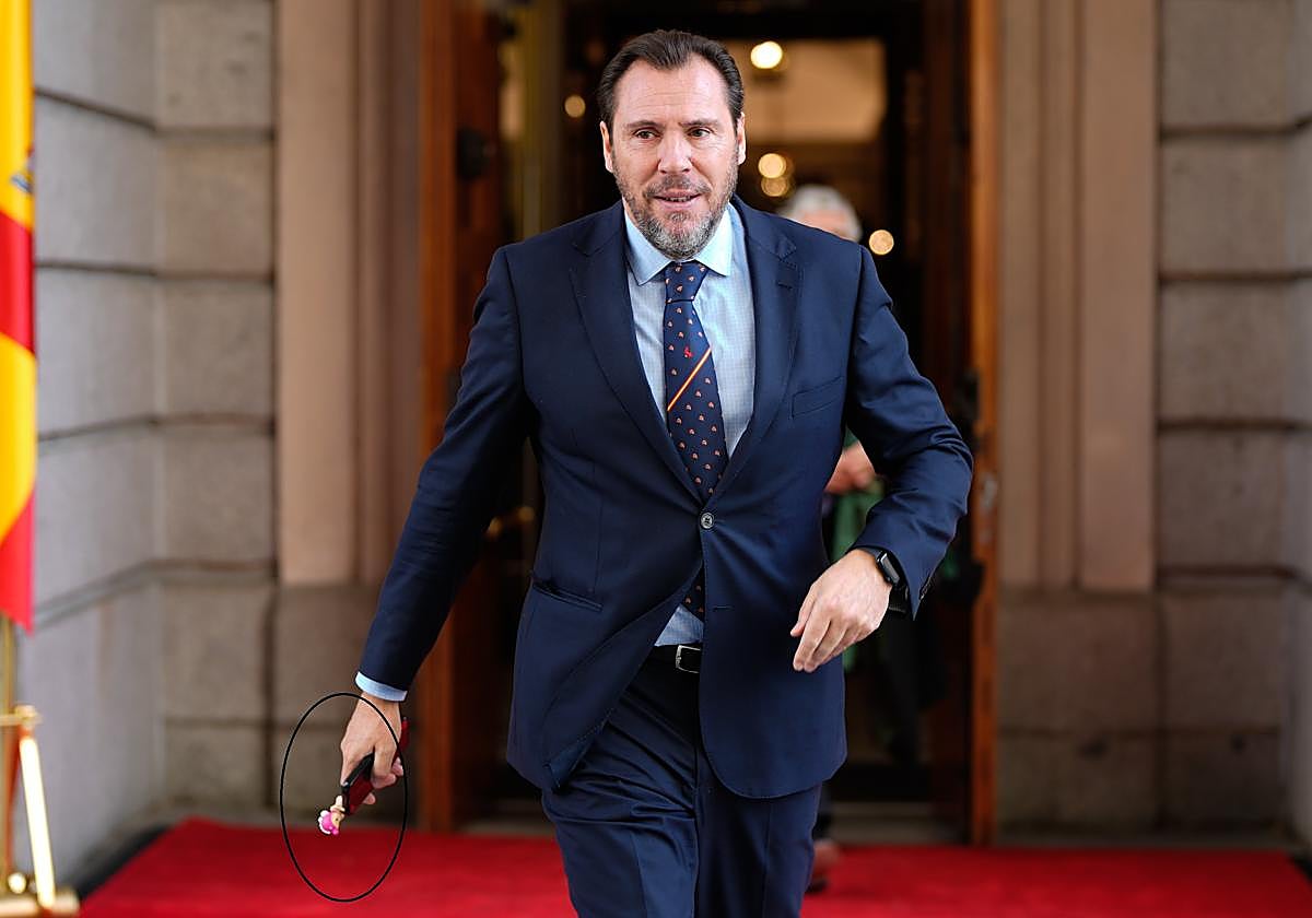 El ministro Óscar Puente con un 'Sonny Angel'