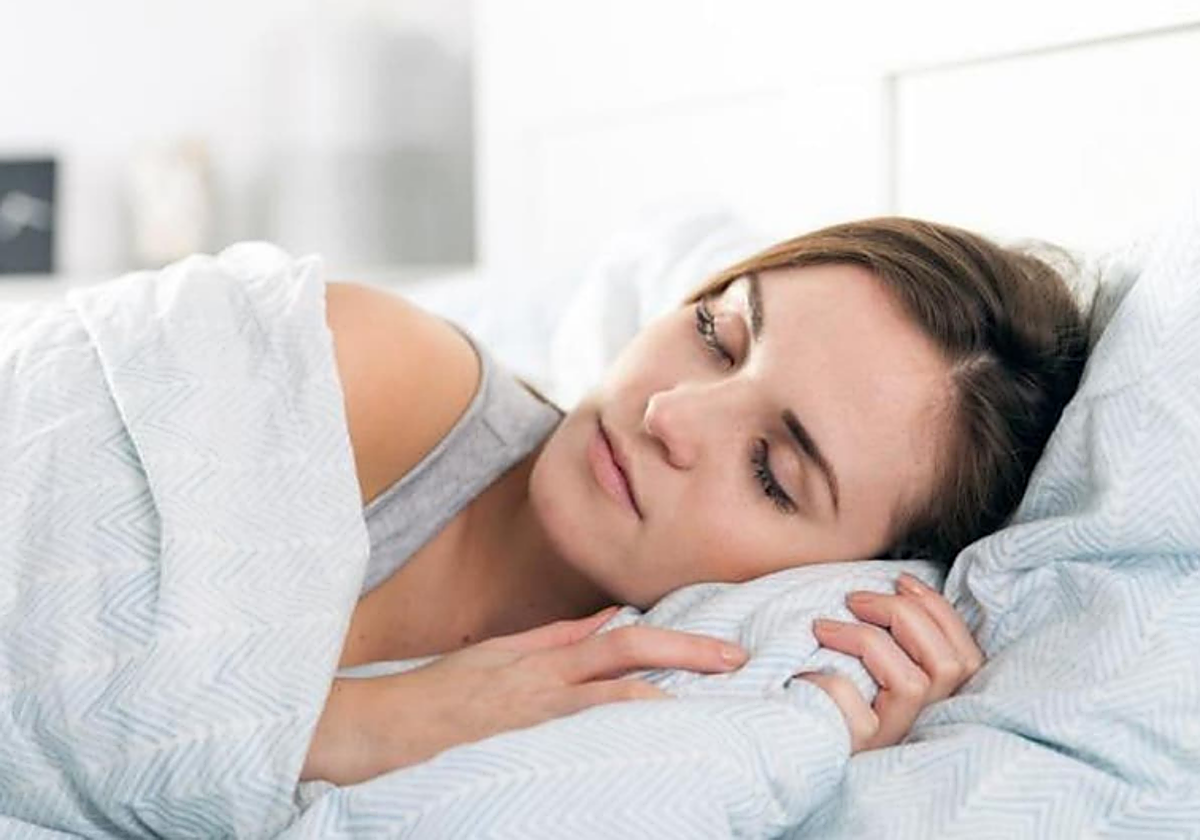 Un estudio asegura que realizar esta actividad antes de acostarse reduce el estrés en un 68%