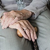 El secreto de un reconocido oncólogo de 96 años para tener una vida longeva