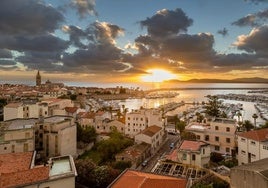 La ciudad de Italia donde se habla catalán y tienen de postre crema catalana: cuál es y dónde está