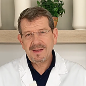 Un médico explica si el agua con gas es realmente saludable