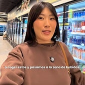 Una china que vive en España va a un supermercado de su país y explica todo lo que compra