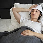 Un médico muestra una rutina para poder dormir fácilmente a pesar del calor