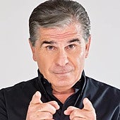 Pedro Ruiz va al cine a ver 'Votemos' y opina sin tapujos sobre la película de Clara Lago: «El público sale...»