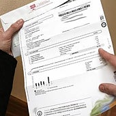 Una compañía energética alerta de un error que hace que pagues más en la factura de la luz