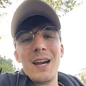 Un español que vive en Nueva York viaja a nuestro país para ir al dentista y presume del dinero que ha ahorrado