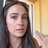 Una estadaounidense que vive en España, fascinada con una conocida serie de televisión de nuestro país