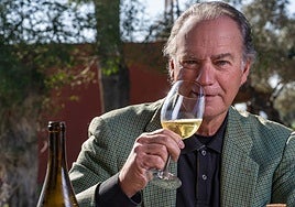 Bertín Osborne dice que desayuna una copa de vino y un biólogo es claro con sus palabras: «Queda como el macho alfa»