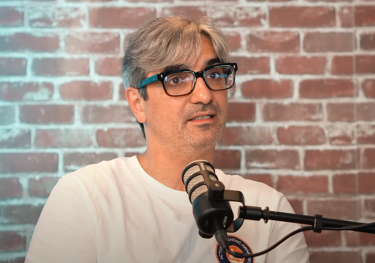 Preguntan al cirujano Diego González Rivas a quién votó en las últimas elecciones y es rotundo en su respuesta: «España necesita un cambio»