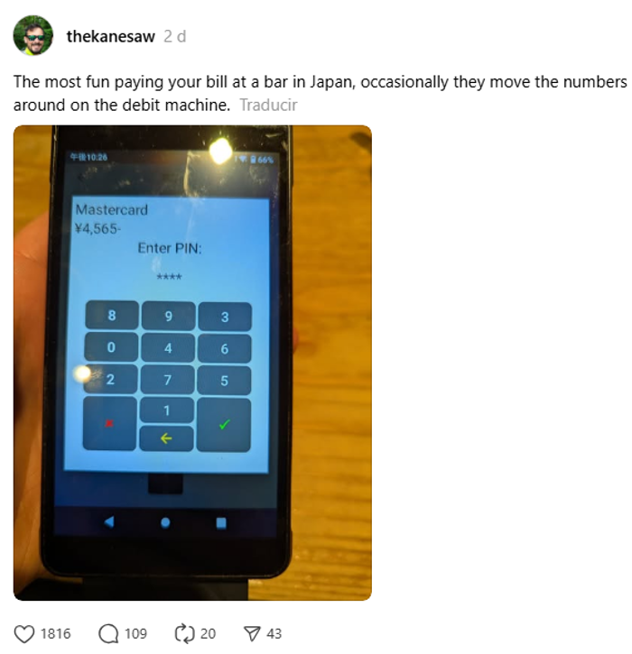 Paga con tarjeta en un bar de Japón y se queda sin palabras con lo que ve en el datáfono: «Al cobrarte la cuenta...»