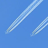 Preguntan a Marcos Llorente si los aviones nos fumigan y es tajante en su respuesta