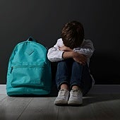 Armando Bastida, experto en crianza: «Los niños no nacen siendo crueles y abusadores, aprenden observándonos»