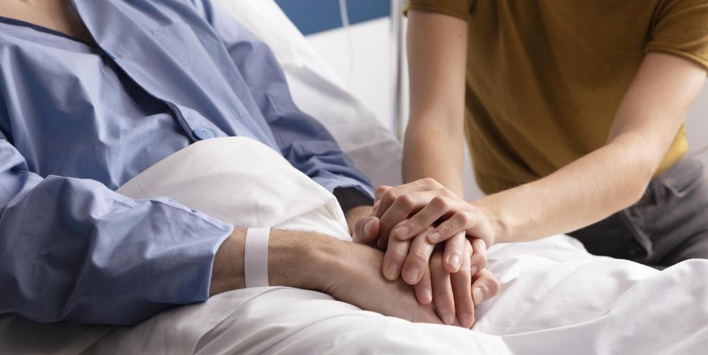 Una enfermera de paliativos recopila las siete cosas que importan realmente en la vida: está basado en 300 testimonios de personas a punto de morir