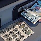 Un asesor fiscal indica cuál es la cantidad máxima de efectivo que se puede tener en casa en España