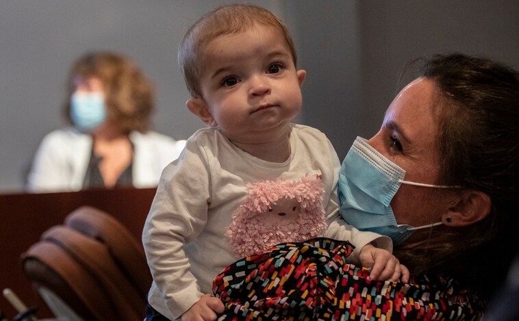 Emma, una española de 13 meses, la primera en el mundo en recibir un trasplante de intestino en asistolia