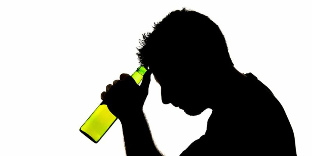 drinking-too-much-alcohol-increases-the-risk-of-stroke-in-young-adults