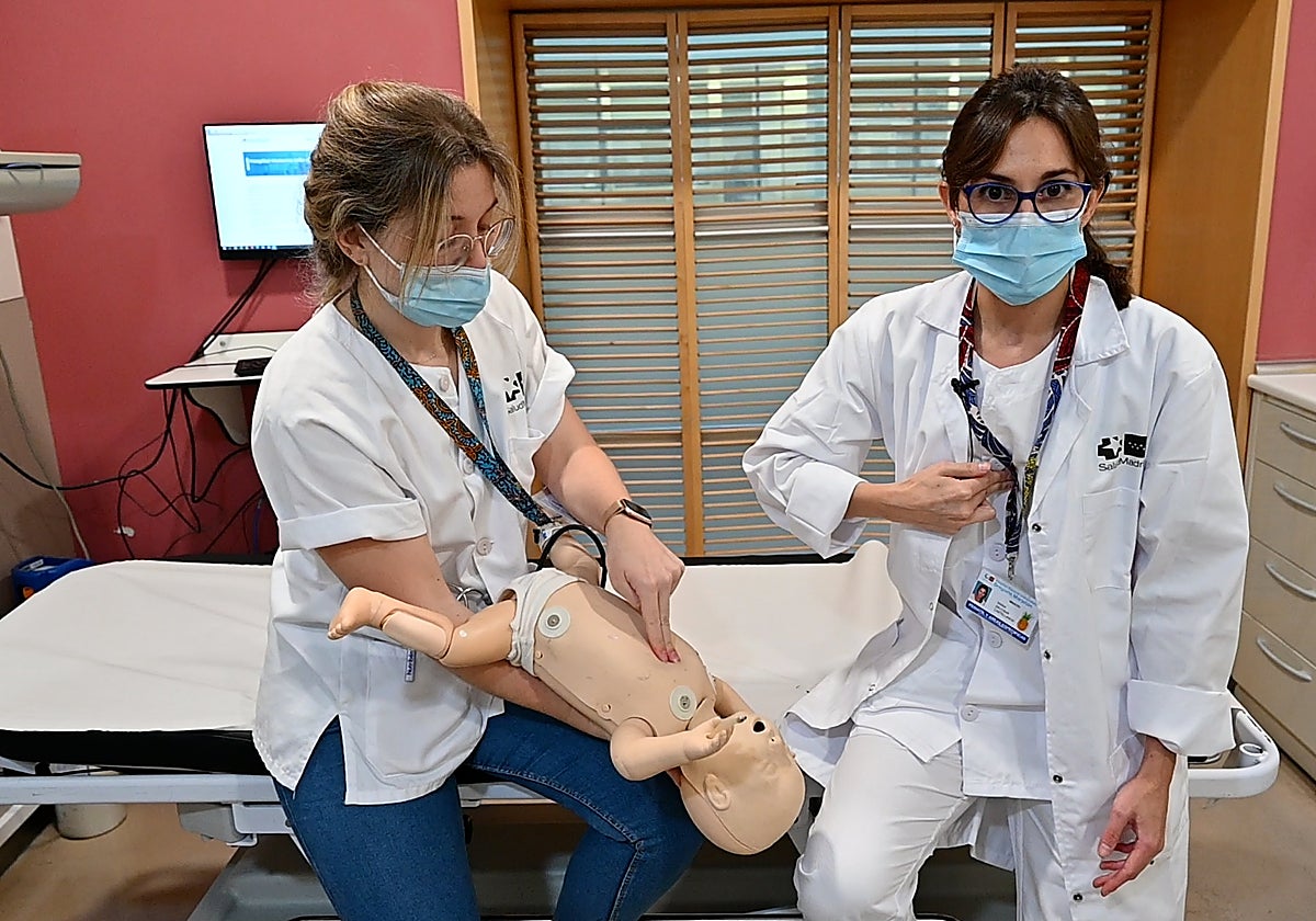 Los consejos del Hospital Gregorio Marañón para prevenir y actuar ante un atragantamiento infantil