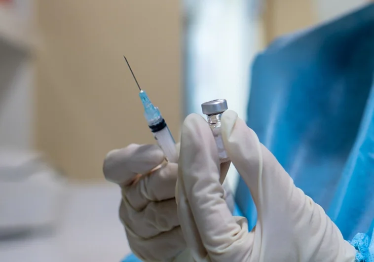 Un estudio español demuestra la eficacia de la vacuna de la meningitis B