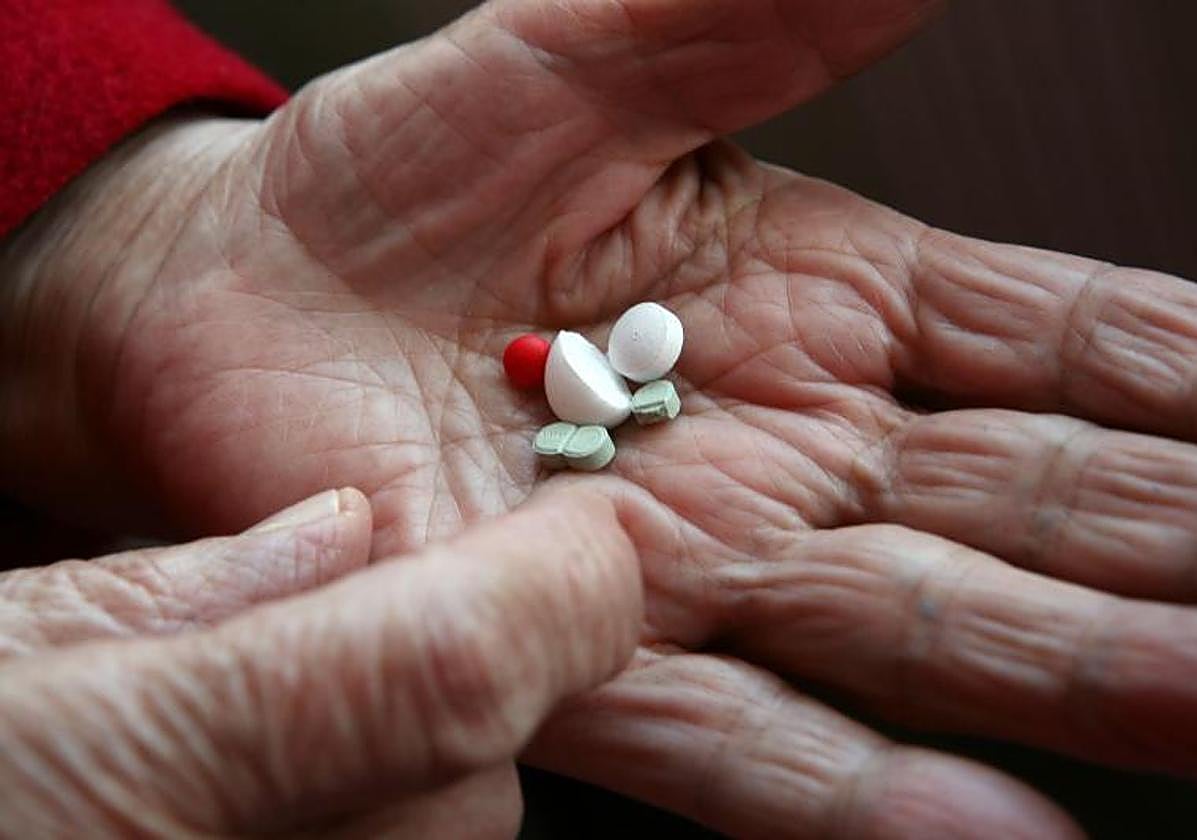 La Aemps ha informado de cinco casos de reacciones adversas graves