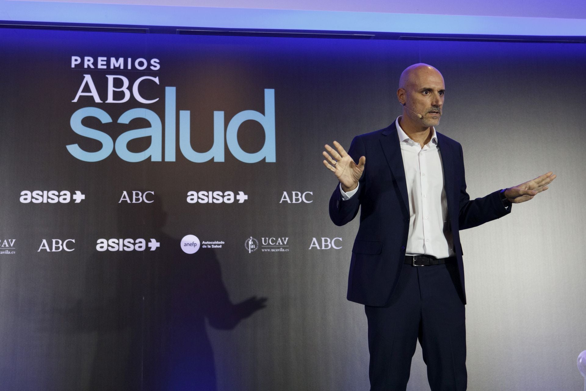 Fernando Fabiani, presentador de los premios