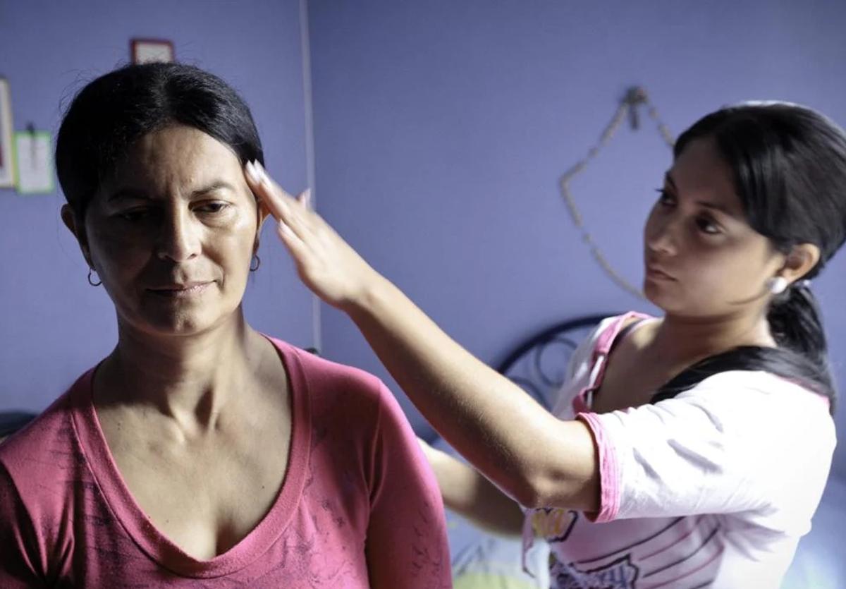 Mujer perteneciente a una familia con alzhéimer familiar