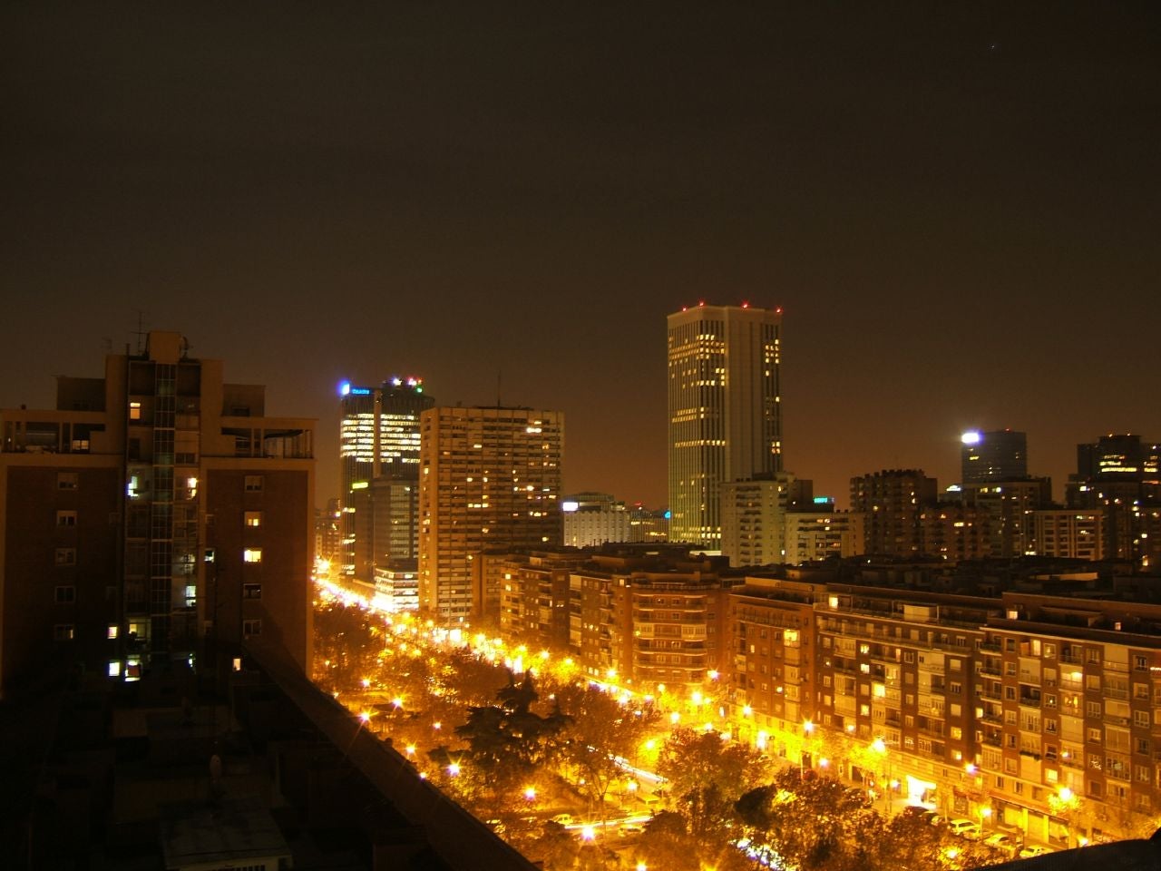 ¡Alerta para tu cerebro! La luz artificial nocturna: un peligro silencioso para tu salud