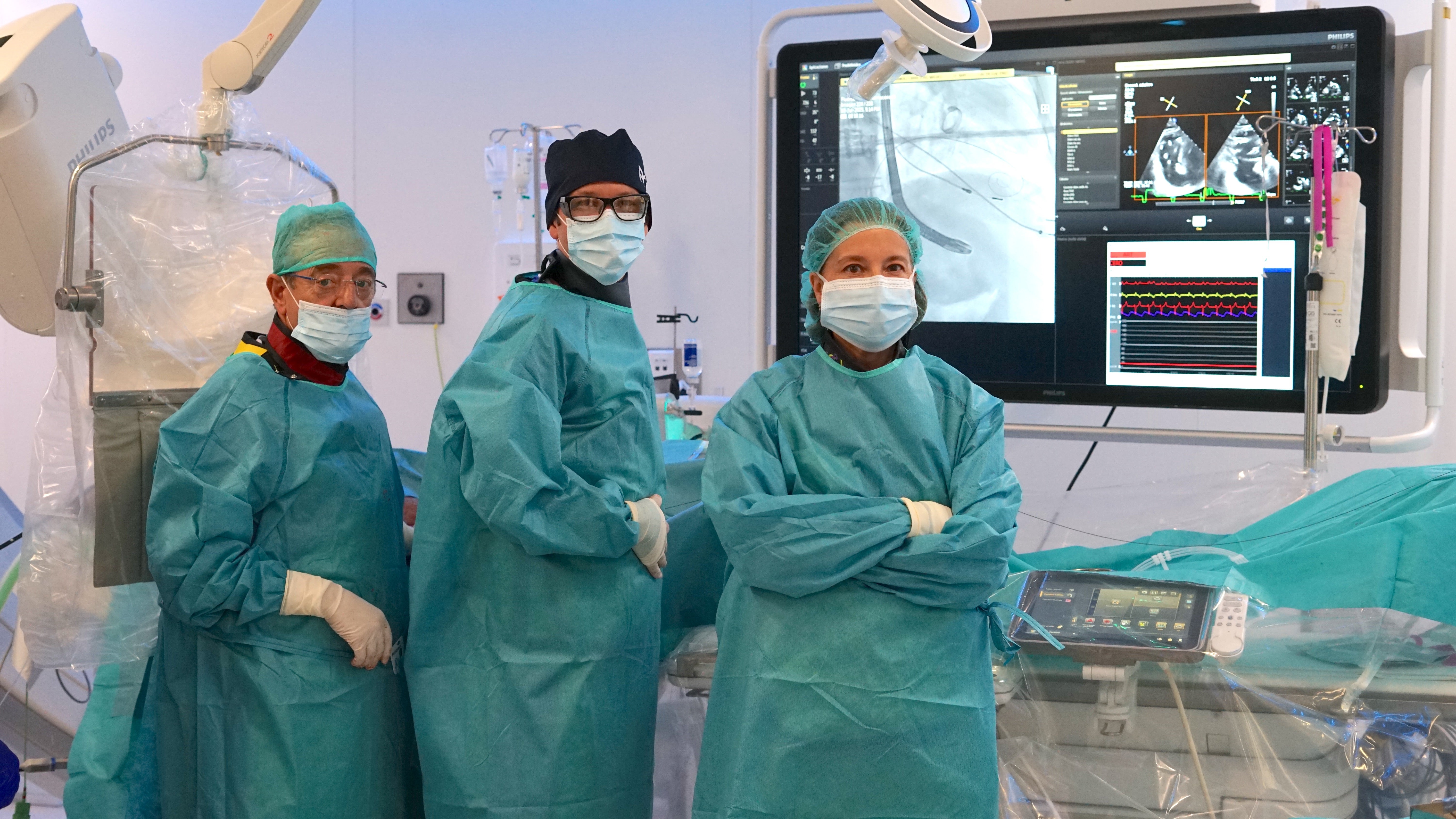 Los doctores Carlos Macaya, Luis Nombela y Pilar Jiménez.