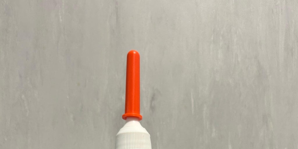 Las enfermeras alertan del peligro de consumir MMS por vía rectal, un «enema milagroso» sin base científica