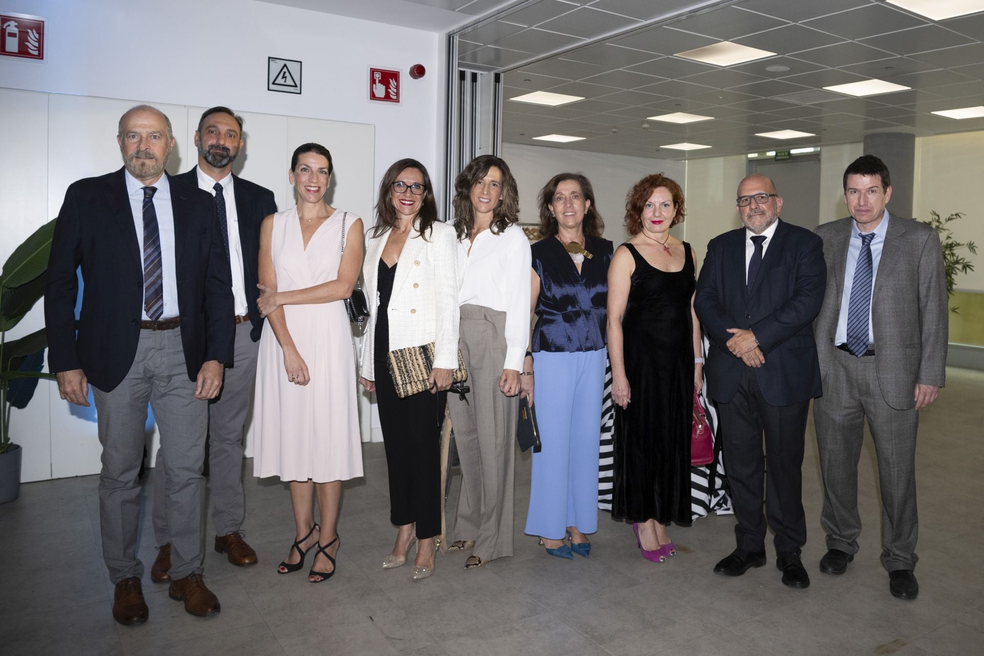 El equipo del Hospital Universitario Puerta de Hierro Majadahonda, galardonado con el premio ABC Salud a mejor Hospital Público