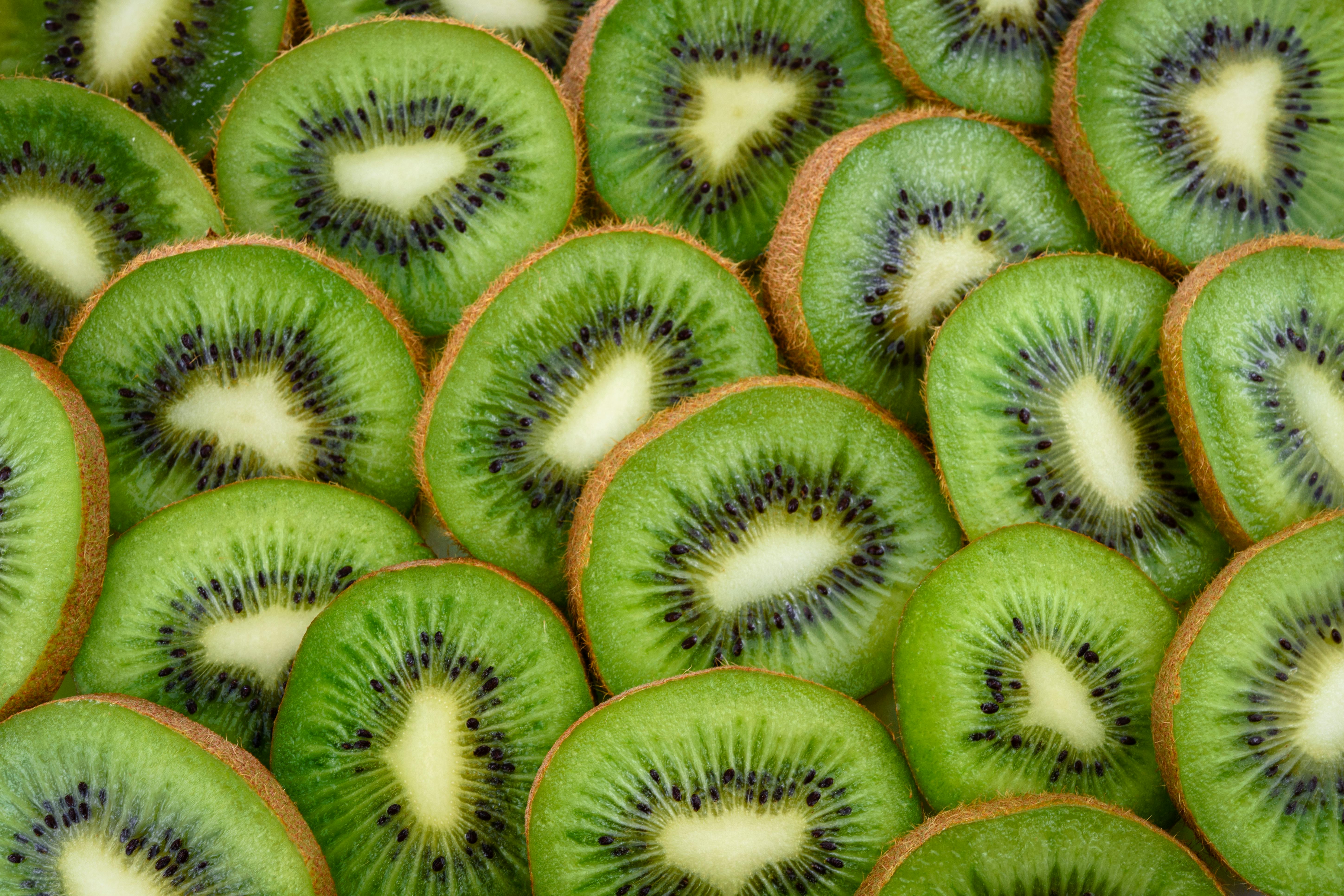 Kiwis para ayudar a tratar el estreñimiento crónico