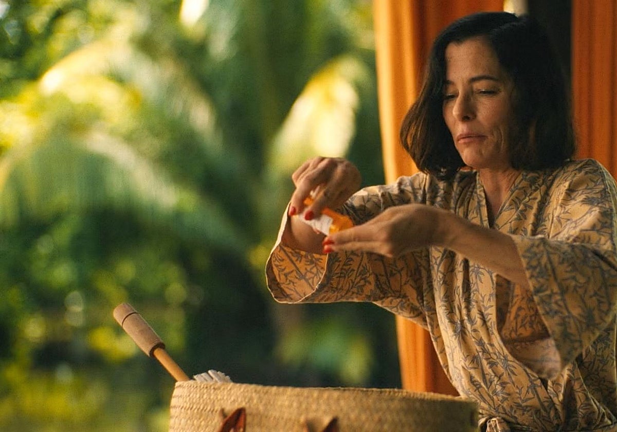 El personaje de la actriz Victoria Ratliff en la serie "The White Lotus" era una adicta a los ansiolíticos