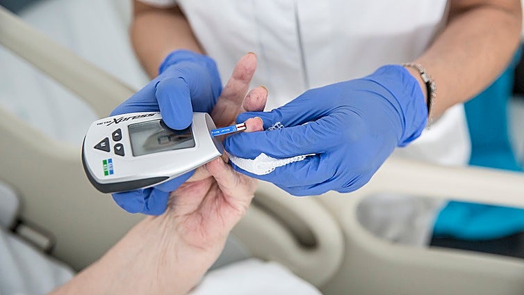 Las personas con diabetes tiene un mayor riesgo de muerte cardíaca súbita