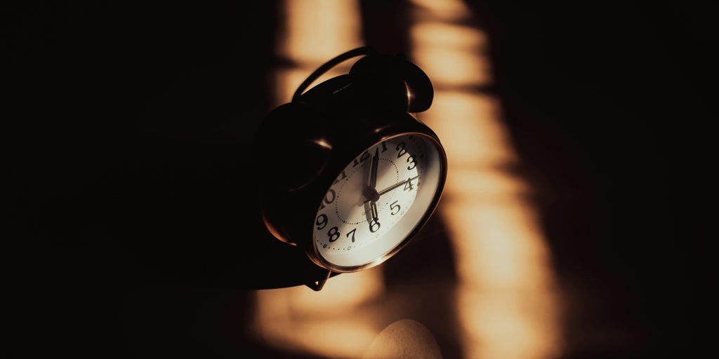 なぜ夜間の心臓発作は重症化しにくいのでしょうか?研究によりその理由が説明されました