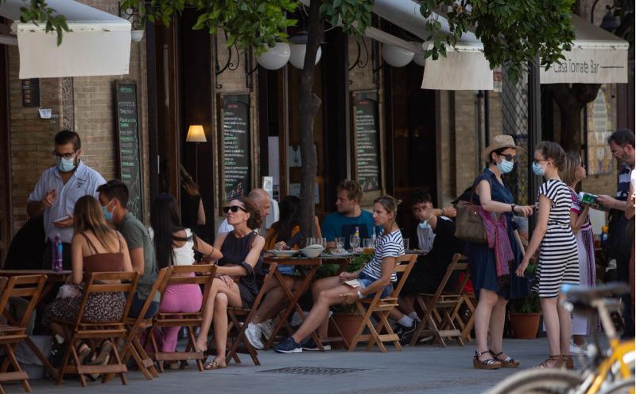 La tasa que plantea el Ayuntamiento de Sevilla sería de un europor noche durante un máximo de siete noches