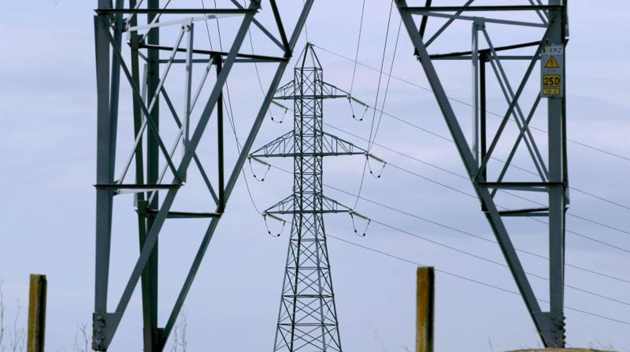 El precio de la luz sigue subiendo: consulta las horas más caras y las más baratas