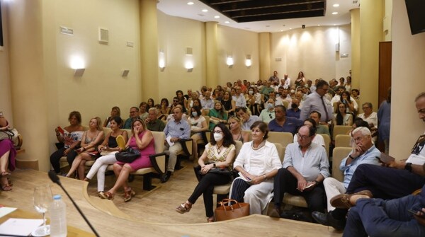 El Colegio de Abogados de Sevilla mantendrá su nombre, aunque se anuncian recursos