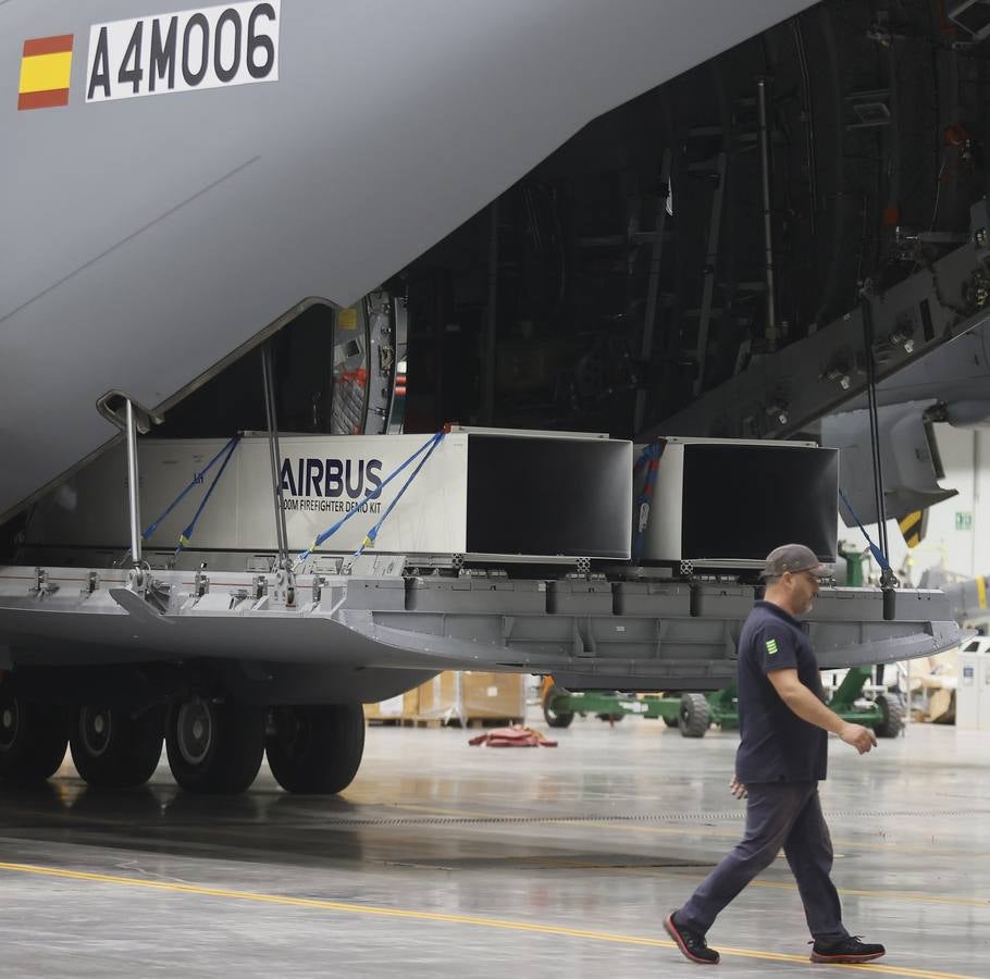 Presentación de kit de extinción de incendios acoplado al A400M