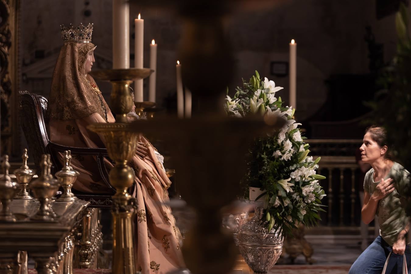 Besamanos a la Virgen de los Reyes