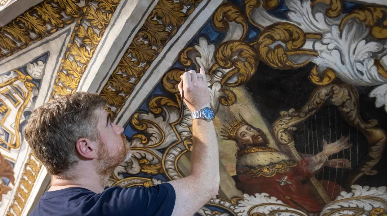 En imágenes, la restauración de los murales de la parroquia de la Magdalena