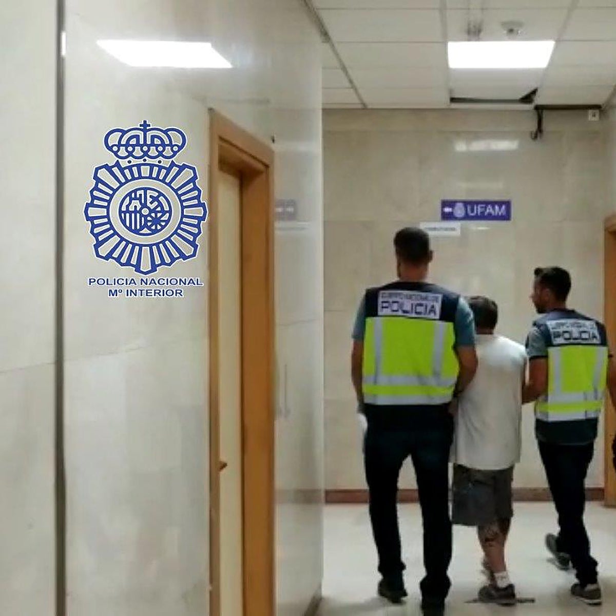 Detenido en Sevilla por abusar de dos menores, una de ellas su sobrina, a las que pedía fotos y vídeos sexuales