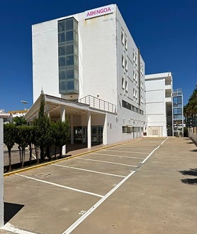 Imagen secundaria 2 - Lo que le queda a Abengoa S.A.: un &#039;hotelito&#039;, un murillo y acciones de filiales