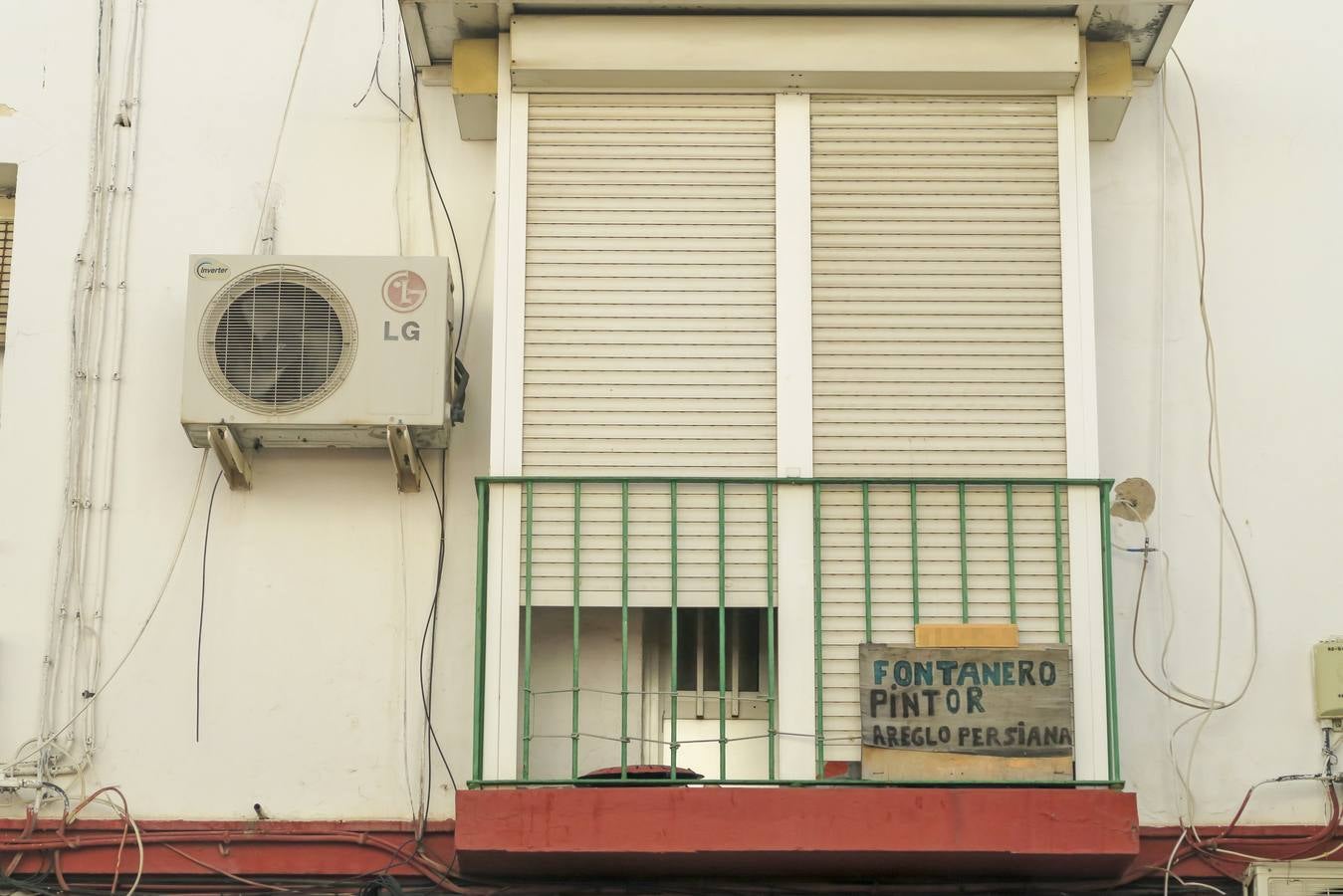 Las llamadas ventanitas son un tipo de mercado negro muy asentado en Sevilla