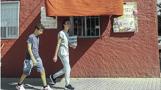 El comercio ilegal de las &#039;ventanitas&#039; sigue eludiendo los controles en Sevilla