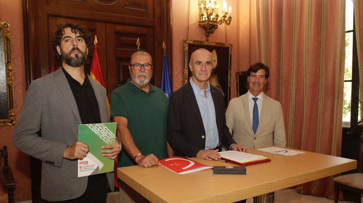 El Ayuntamiento y los agentes sociales piden inversiones para mejorar las infraestructuras de Sevilla