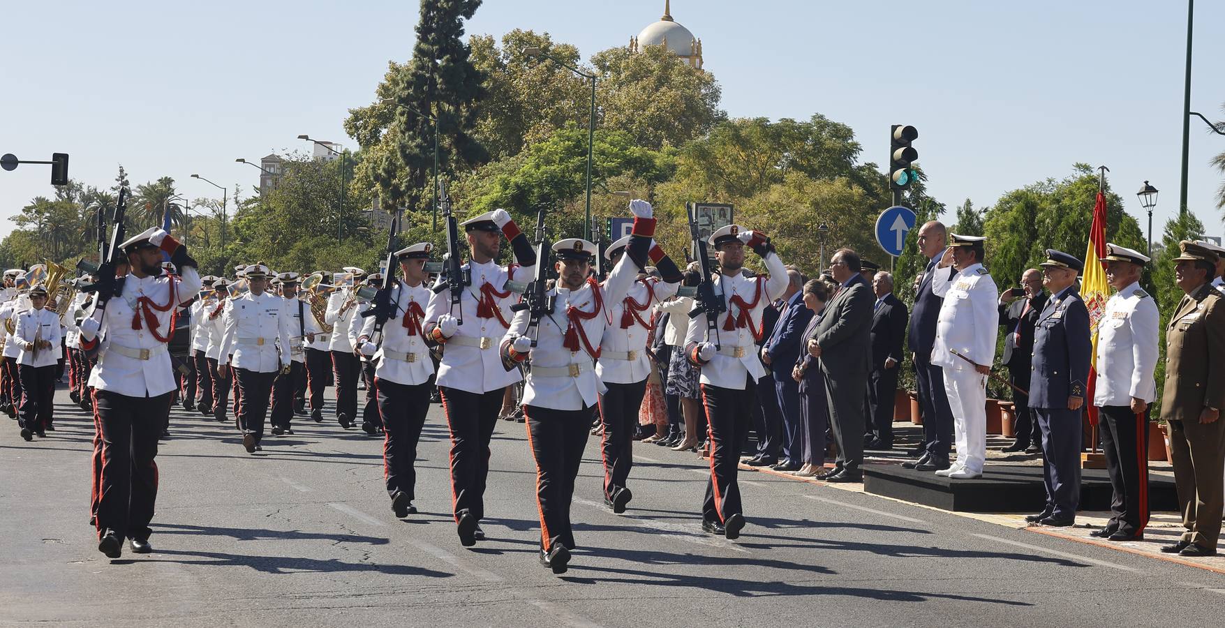 Homenaje a Elcano en la glorieta de los Marineros Voluntarios