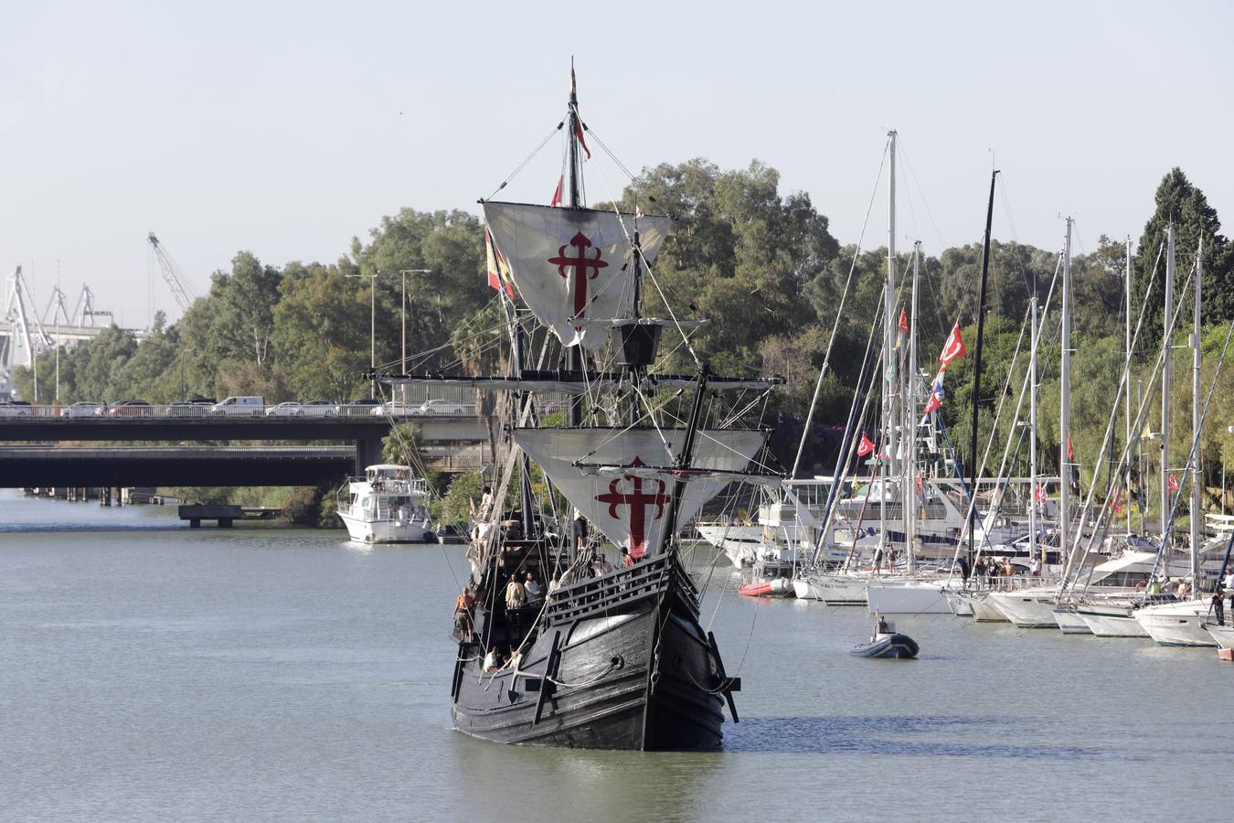 La nao Victoria vuelve a Sevilla cinco siglos después